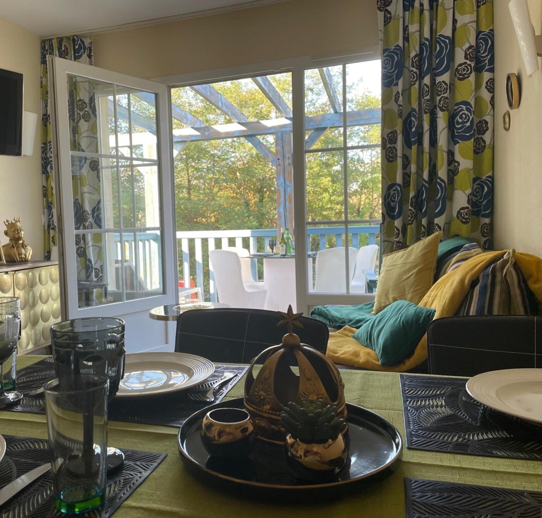 Apartamento *A Setting Between Dordogne And Swimming Pool* Argentat Exterior foto